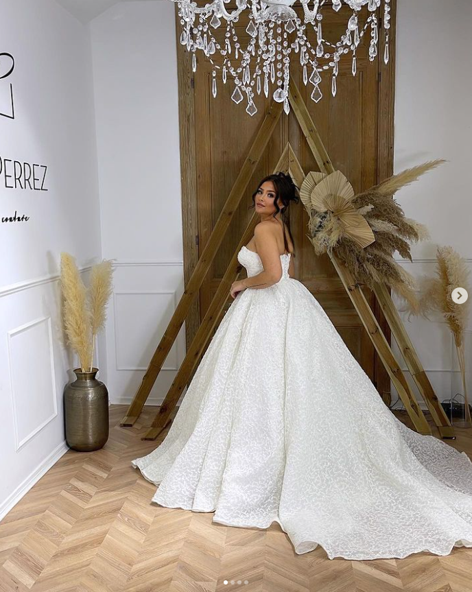 essayage de robe de mariée à Bruxelles